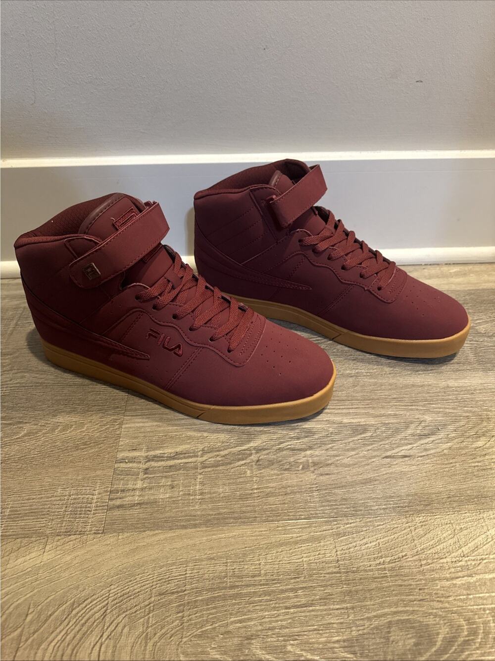 Fila Vulc Sneakers Men’s Size 12 Maroon High Top Basketball Shoes